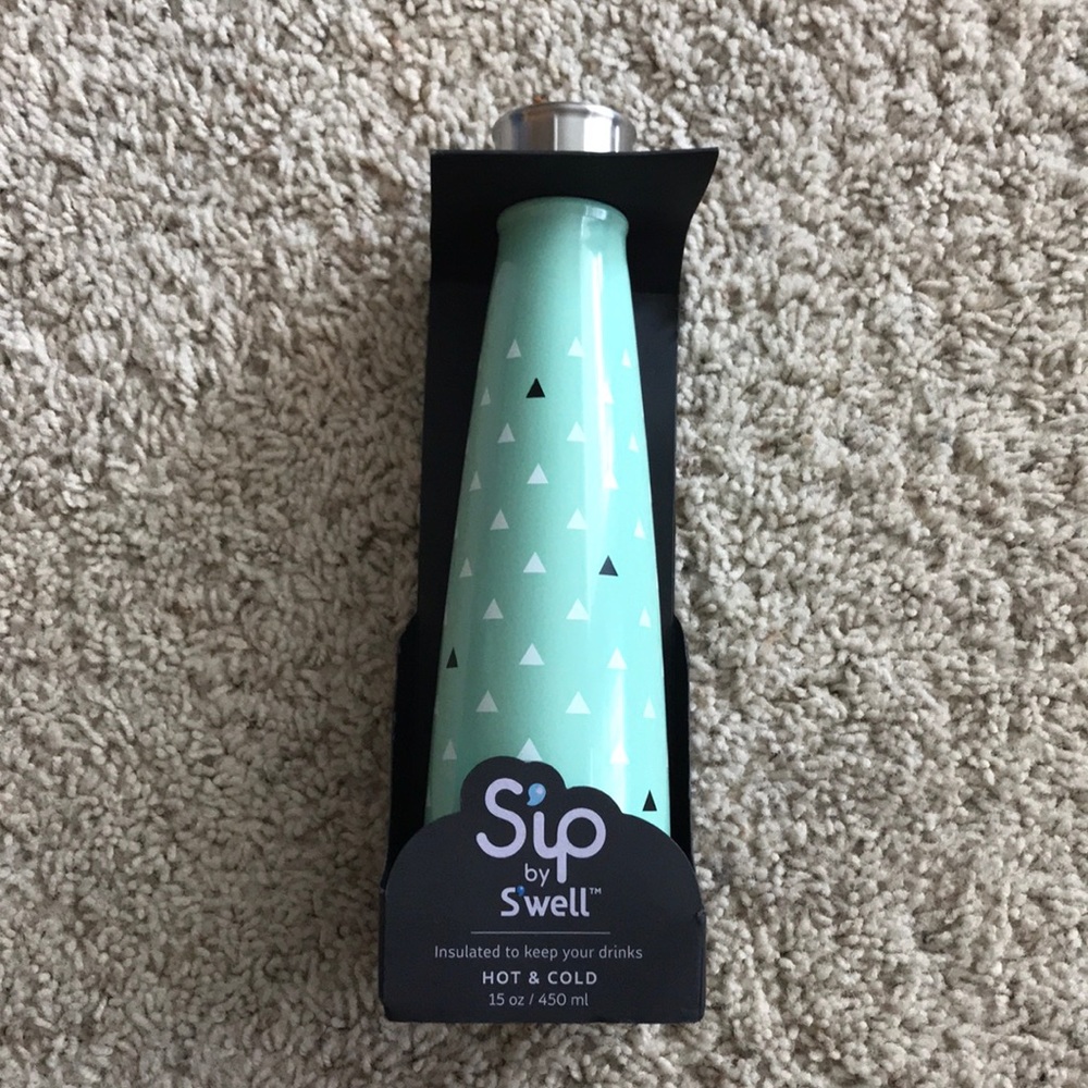 Sip by Swell Tiny Triangles